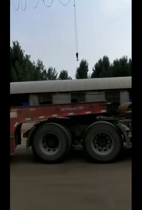 青島港口裝船，出口尼日利亞為一帶一路做出貢獻(xiàn)一